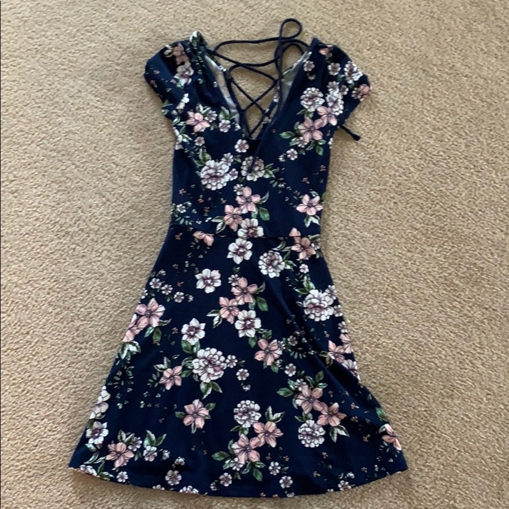 DRESS